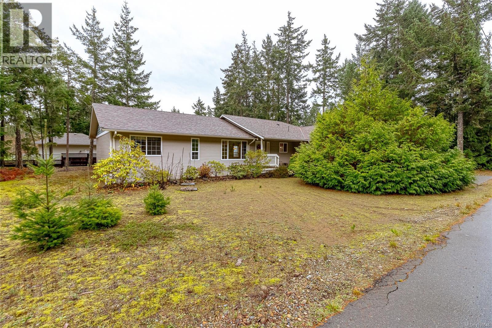 185 Huson Rd, Qualicum Beach, British Columbia