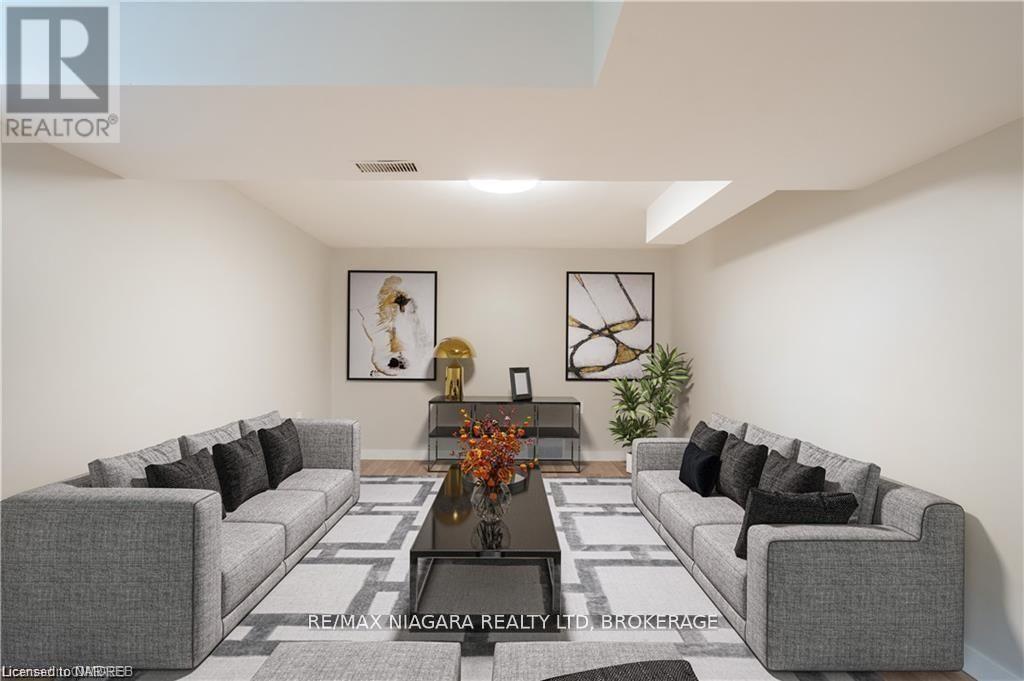 LOWER - 7121 DORCHESTER ROAD, Niagara Falls, Ontario