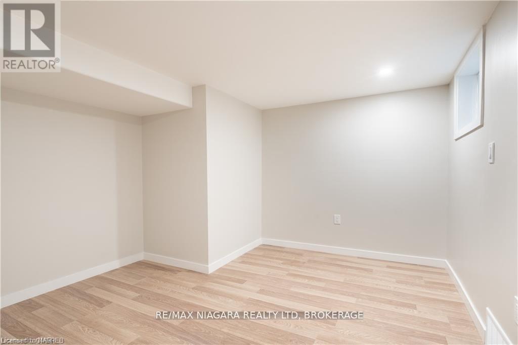 Lower - 7121 Dorchester Road, Niagara Falls, Ontario L2G 5V7 - Photo 7 - X12547568