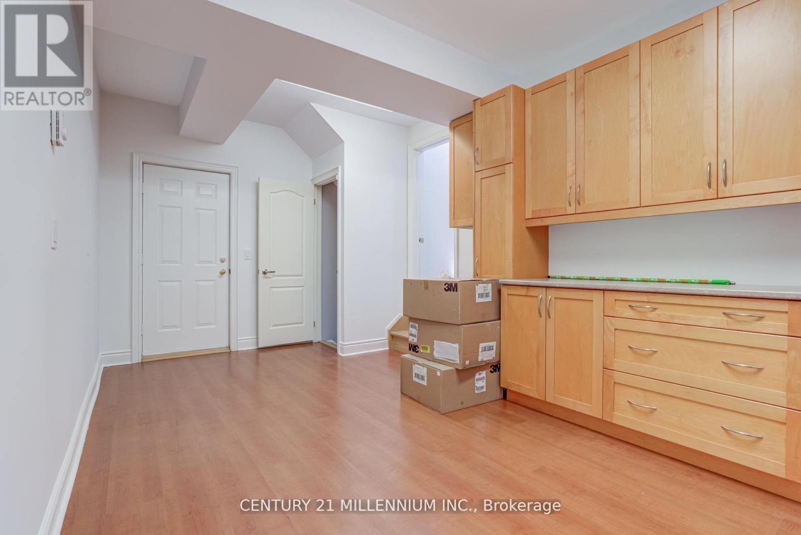 5230 Creditview Road, Mississauga, Ontario  L6W 2B3 - Photo 16 - W12547518