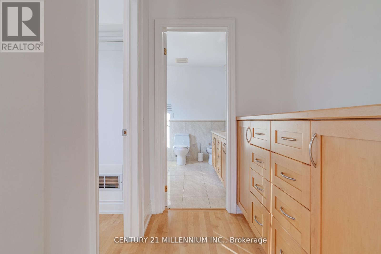 5230 Creditview Road, Mississauga, Ontario  L6W 2B3 - Photo 22 - W12547518