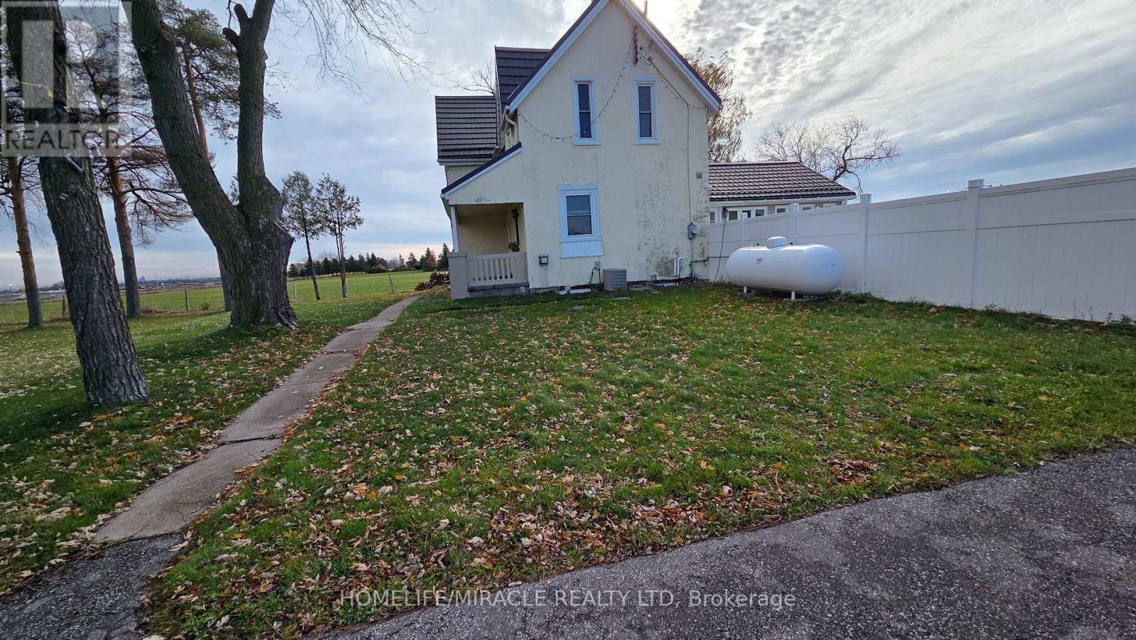 12380 Torbram Road, Caledon, Ontario  L7C 2S6 - Photo 2 - W12547526