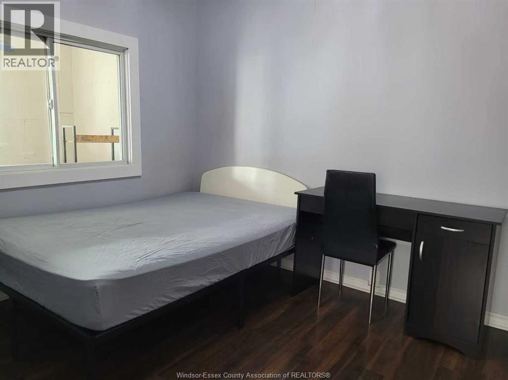 MLS# 25028863: 407 BRIDGE AVENUE, Windsor, Canada