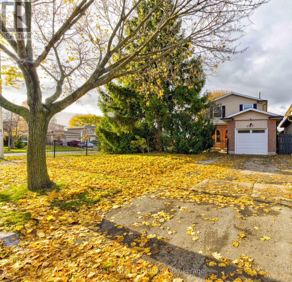 501 BEAVER COURT, Milton, Ontario