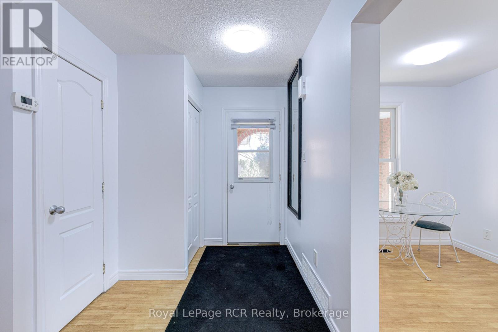 501 Beaver Court, Milton, Ontario  L9T 4A7 - Photo 6 - W12547552