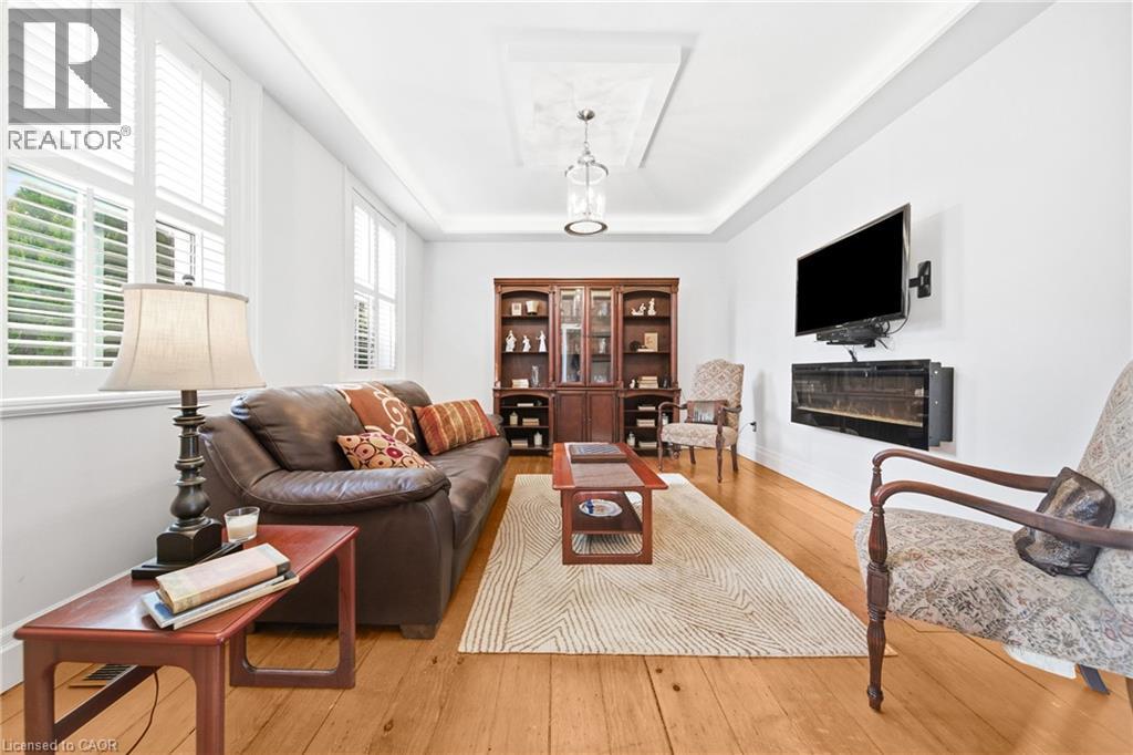 243 Hatt Street, Dundas, Ontario  L9H 2H1 - Photo 8 - 40785733