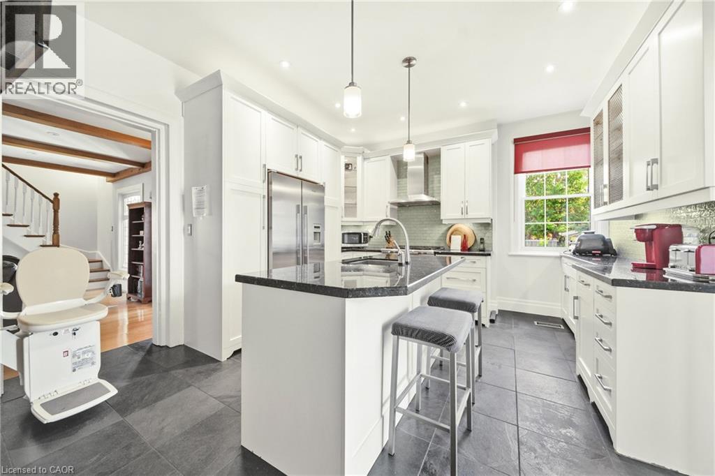 243 Hatt Street, Dundas, Ontario  L9H 2H1 - Photo 11 - 40785733