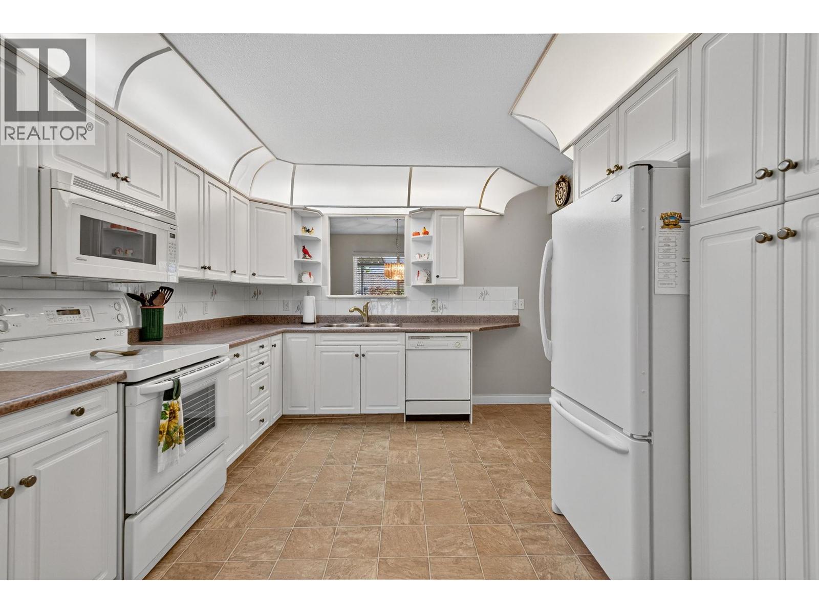 1800 Parkview Crescent Unit# 10 Lot# 10, Kelowna, British Columbia  V1X 7G6 - Photo 8 - 10369183