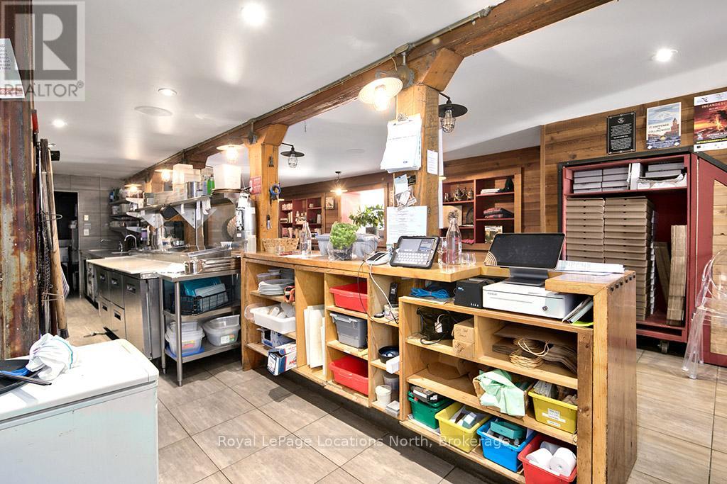 8 Bruce Street S, Blue Mountains, Ontario  N0H 2P0 - Photo 22 - X12547576