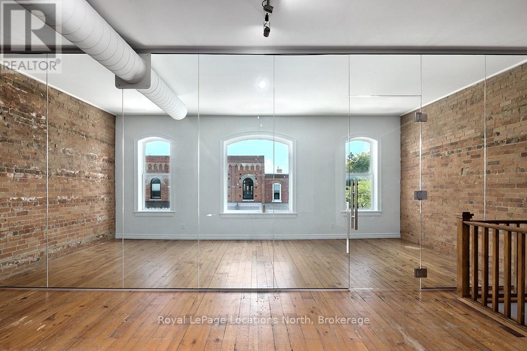 8 Bruce Street S, Blue Mountains, Ontario  N0H 2P0 - Photo 9 - X12547576