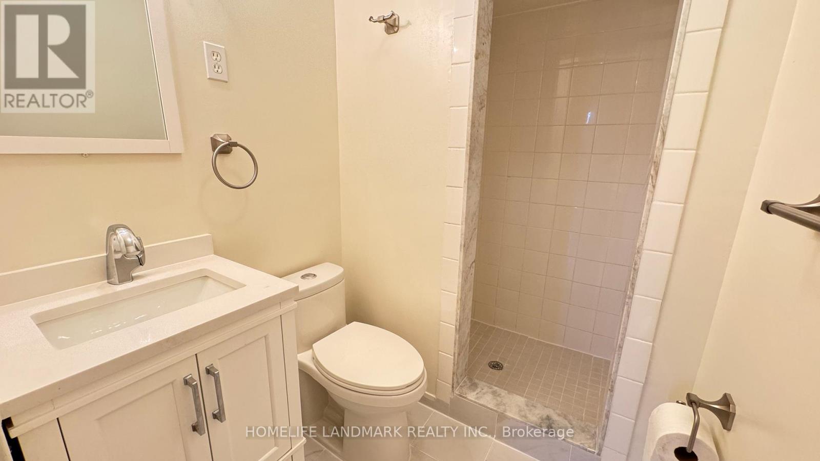 242 Wilmington Avenue, Toronto, Ontario  M3H 5K3 - Photo 11 - C12544886