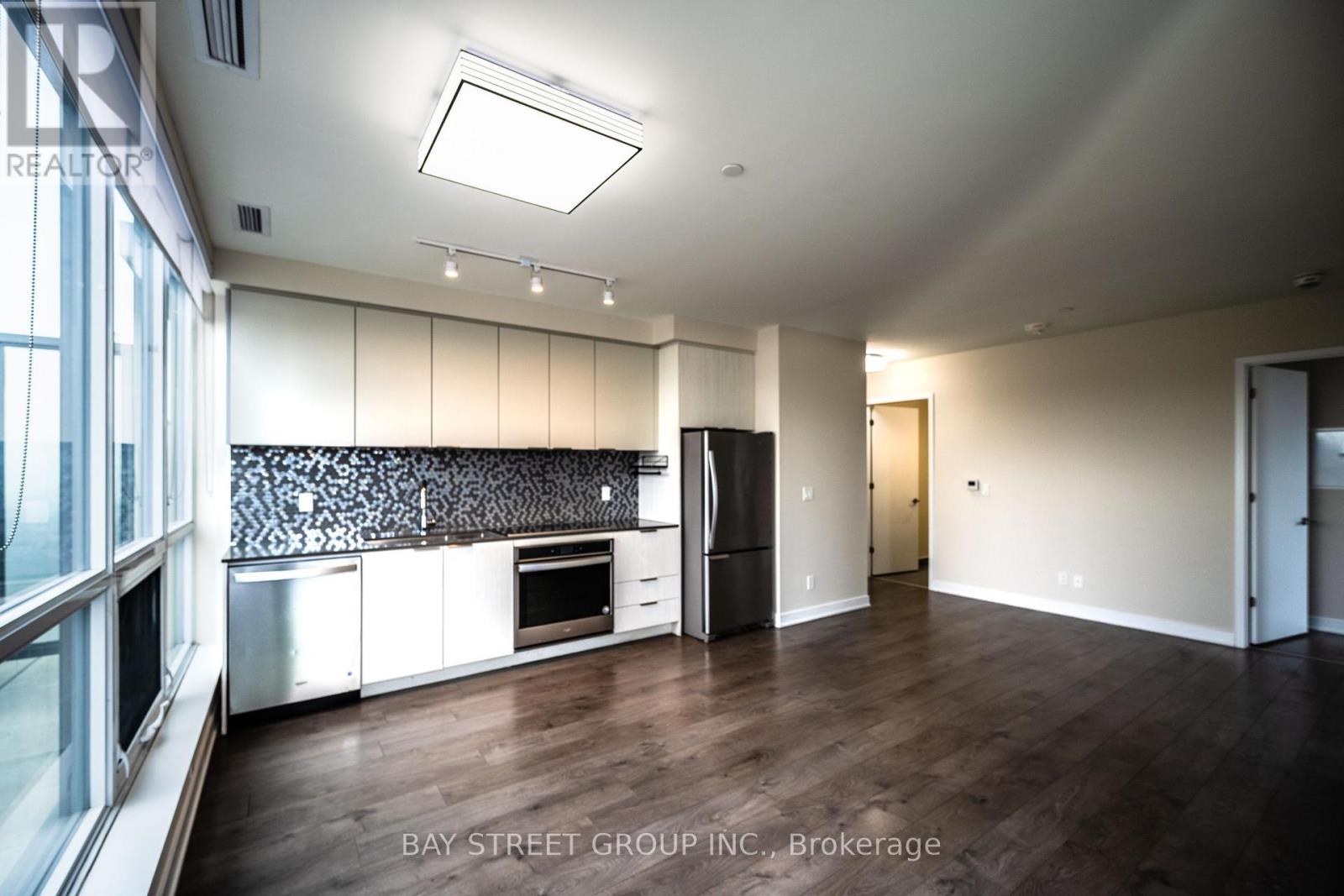 410 - 2 Sonic Way, Toronto, Ontario  M3C 0P2 - Photo 9 - C12547540