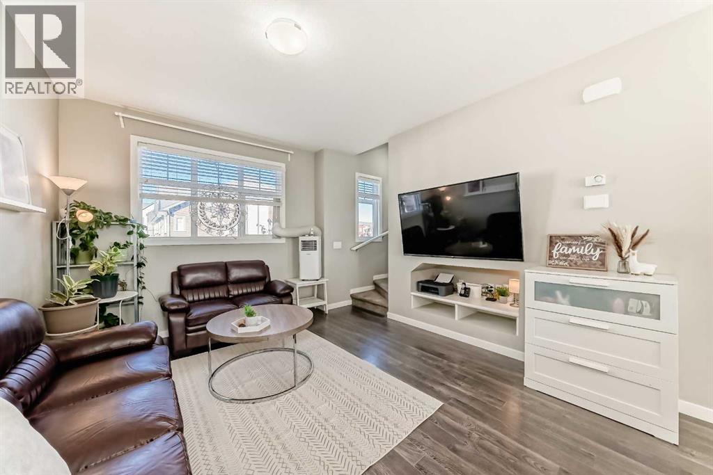 84 Copperstone Villas Se, Calgary, Alberta  T2Z 5E3 - Photo 6 - A2266206