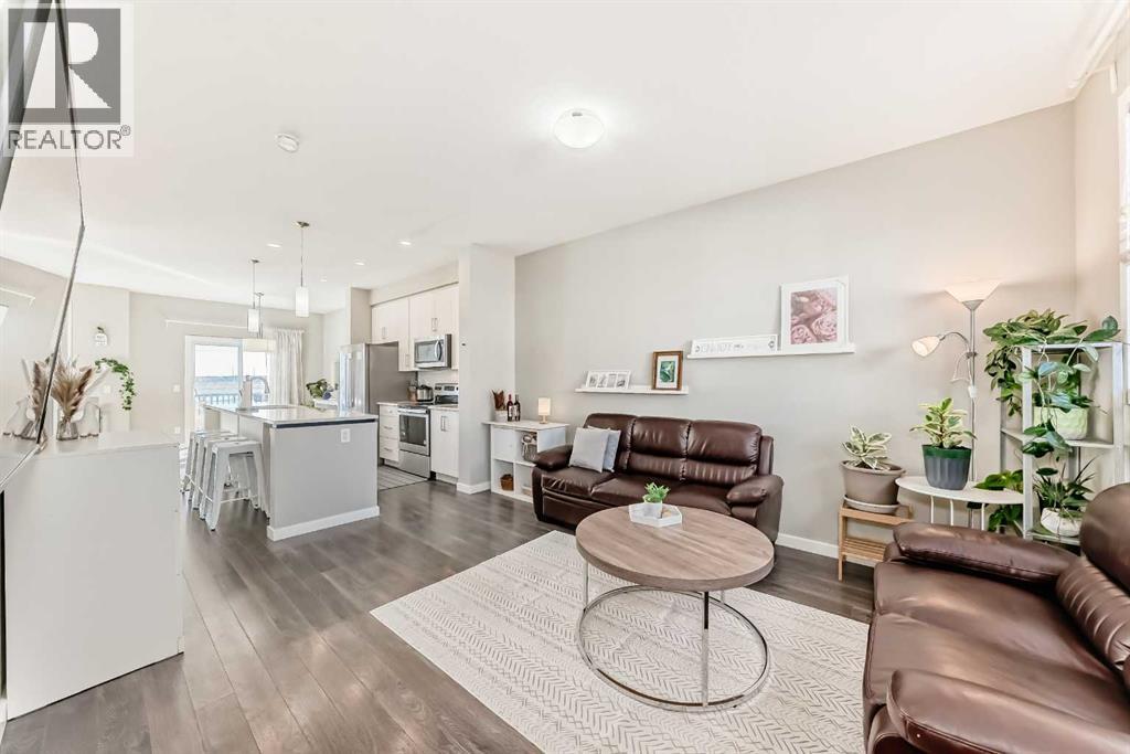 84 Copperstone Villas Se, Calgary, Alberta  T2Z 5E3 - Photo 4 - A2266206