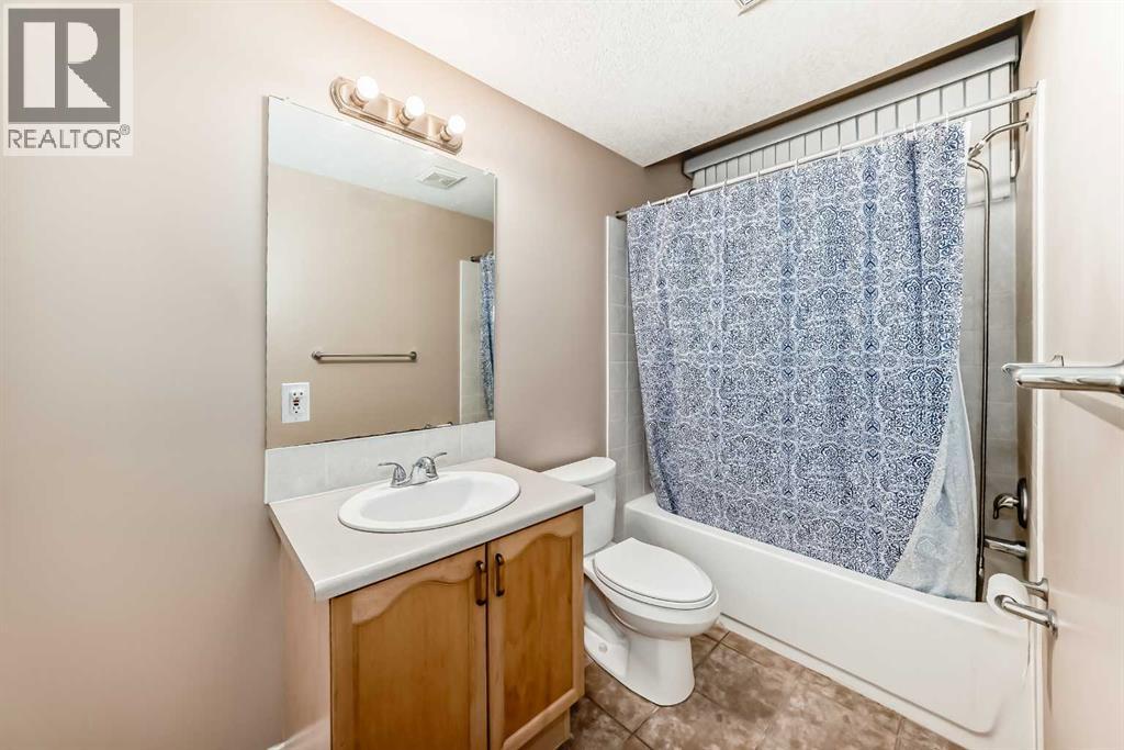 60 Hidden Creek Road Nw, Calgary, Alberta  T3A 6E7 - Photo 35 - A2269268