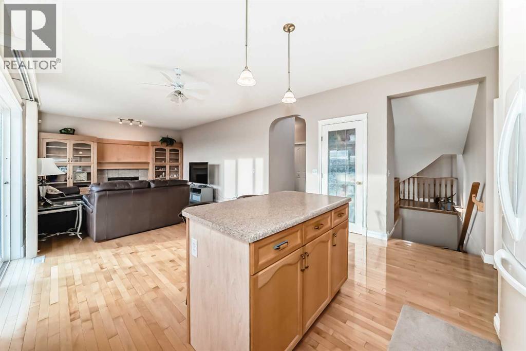 60 Hidden Creek Road Nw, Calgary, Alberta  T3A 6E7 - Photo 12 - A2269268