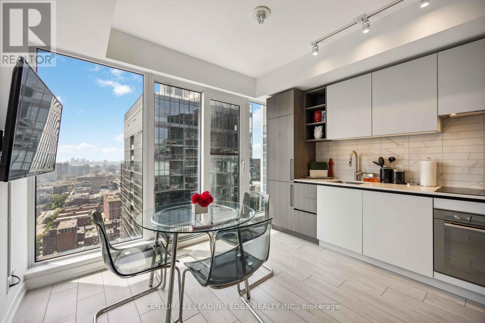 4603 - 55 Mercer Street, Toronto, Ontario  M5V 3W2 - Photo 2 - C12542266