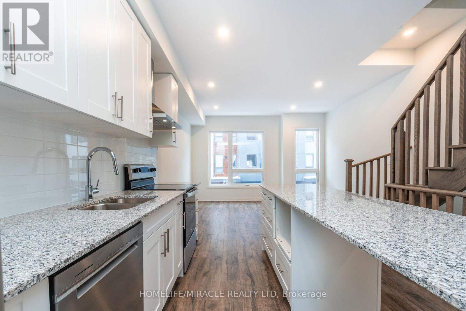 1724 Pleasure Valley Path, Oshawa, Ontario  L1G 0E3 - Photo 10 - E12547534