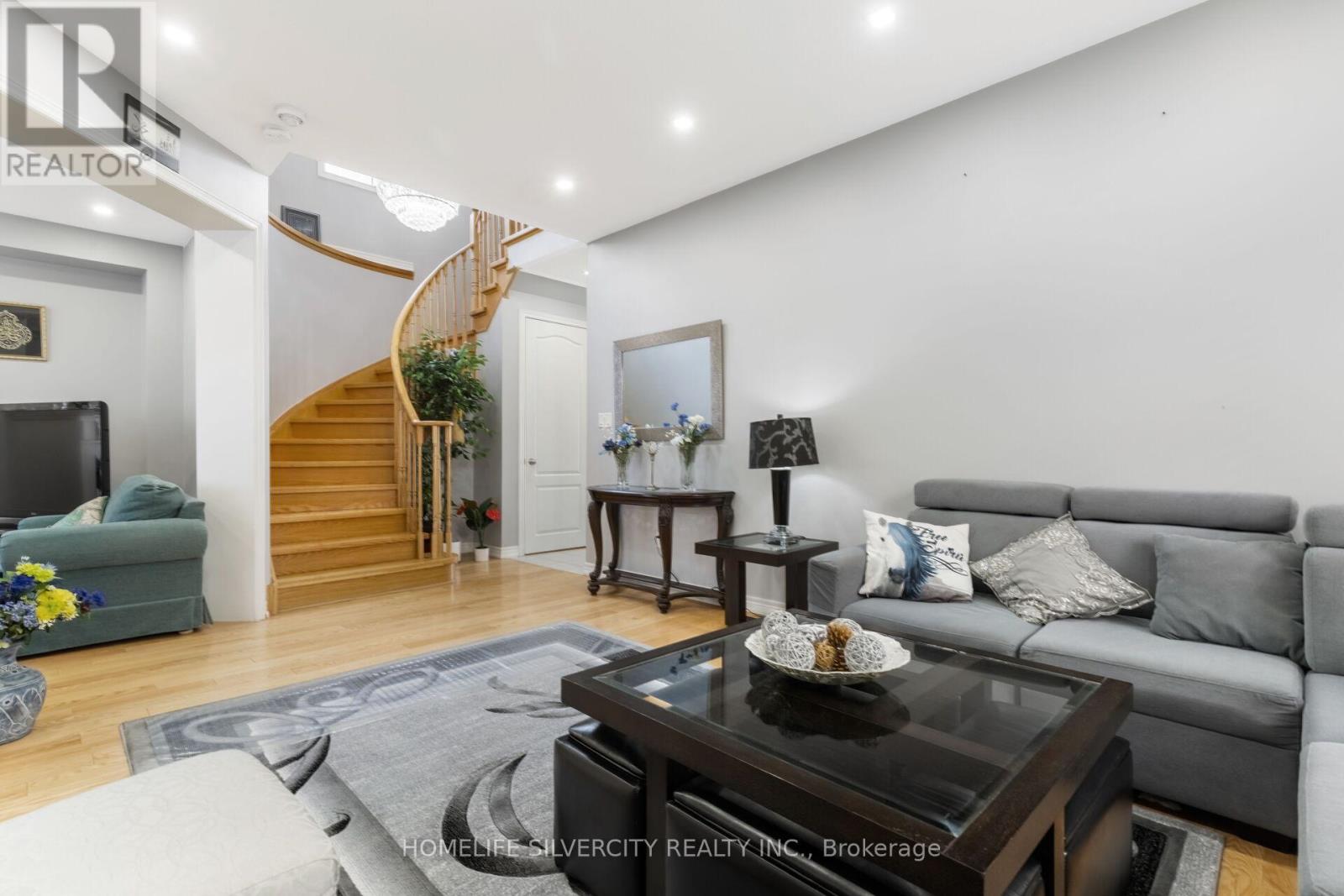 411 Windfields Farm Drive E, Oshawa, Ontario  L1L 0M1 - Photo 10 - E12547548