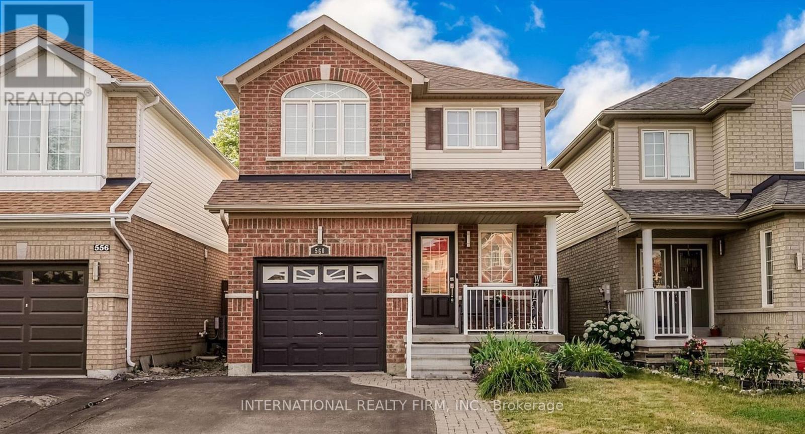 560 FALCONRIDGE DRIVE, Oshawa, Ontario