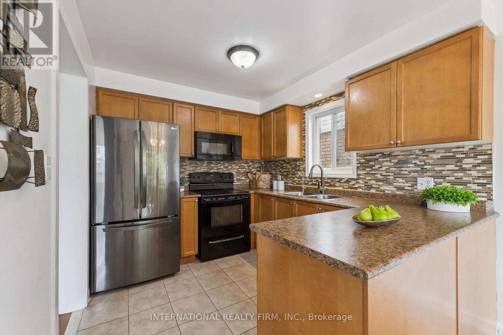 560 Falconridge Drive, Oshawa, Ontario  L1K 0C1 - Photo 18 - E12547596