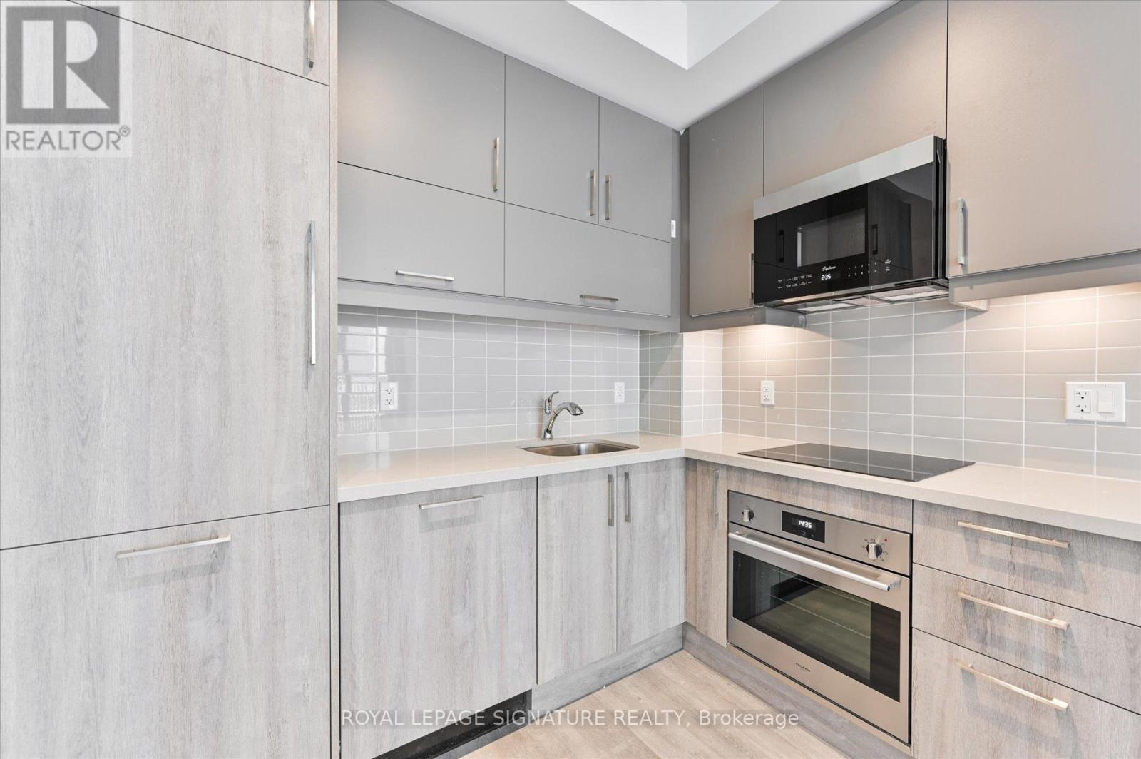 C315 - 38 Simcoe Promenade, Markham, Ontario  L6G 1B3 - Photo 11 - N12547584