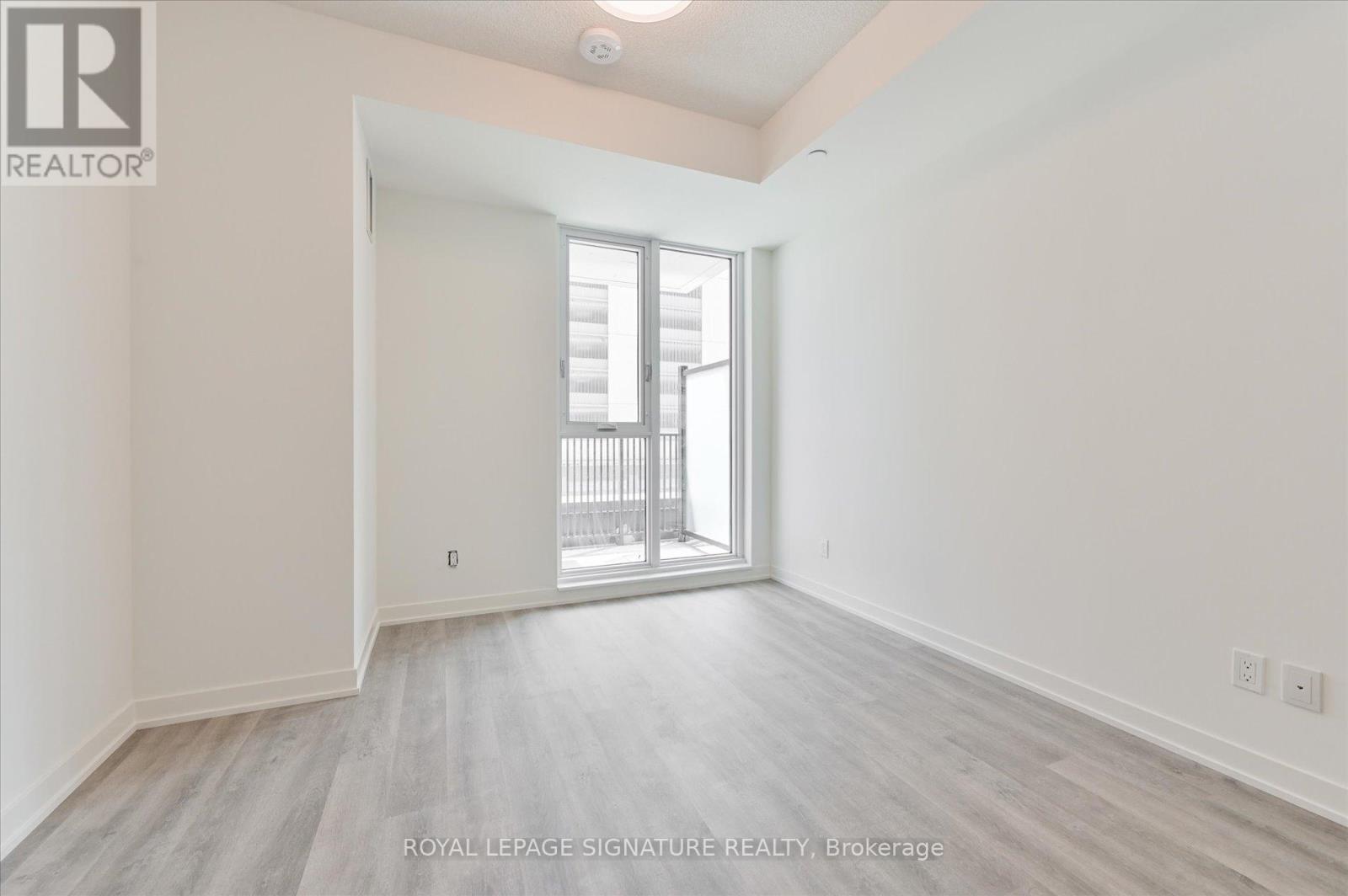 C315 - 38 Simcoe Promenade, Markham, Ontario  L6G 1B3 - Photo 13 - N12547584