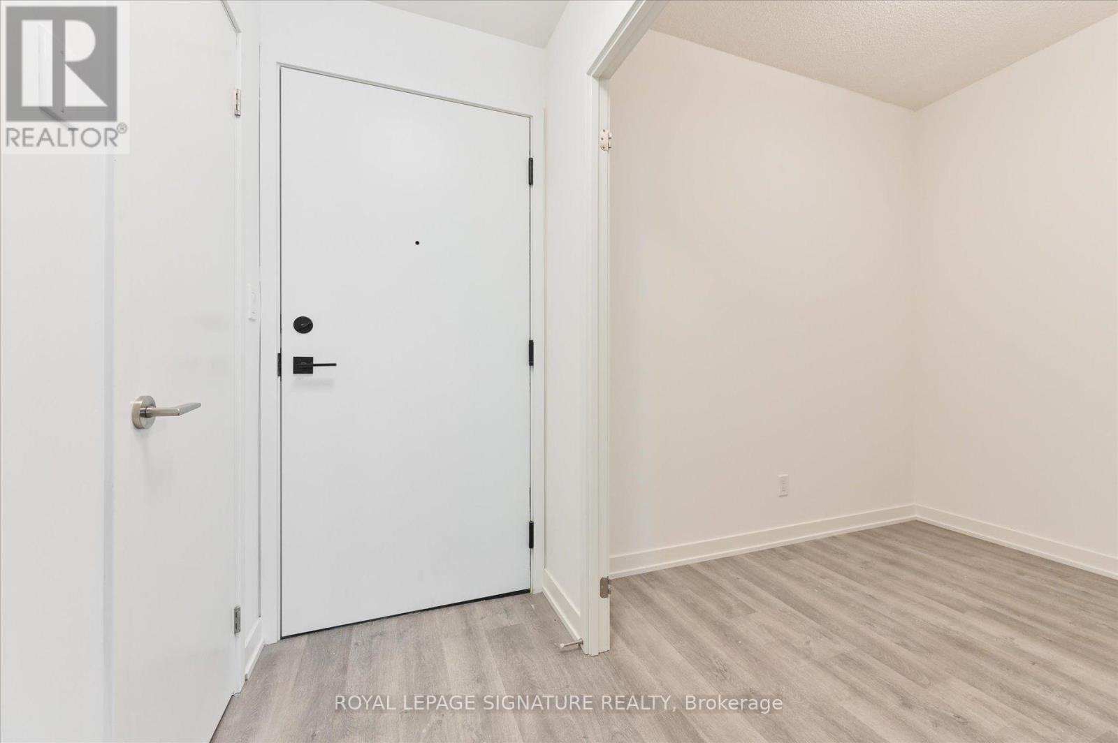 C315 - 38 Simcoe Promenade, Markham, Ontario  L6G 1B3 - Photo 4 - N12547584