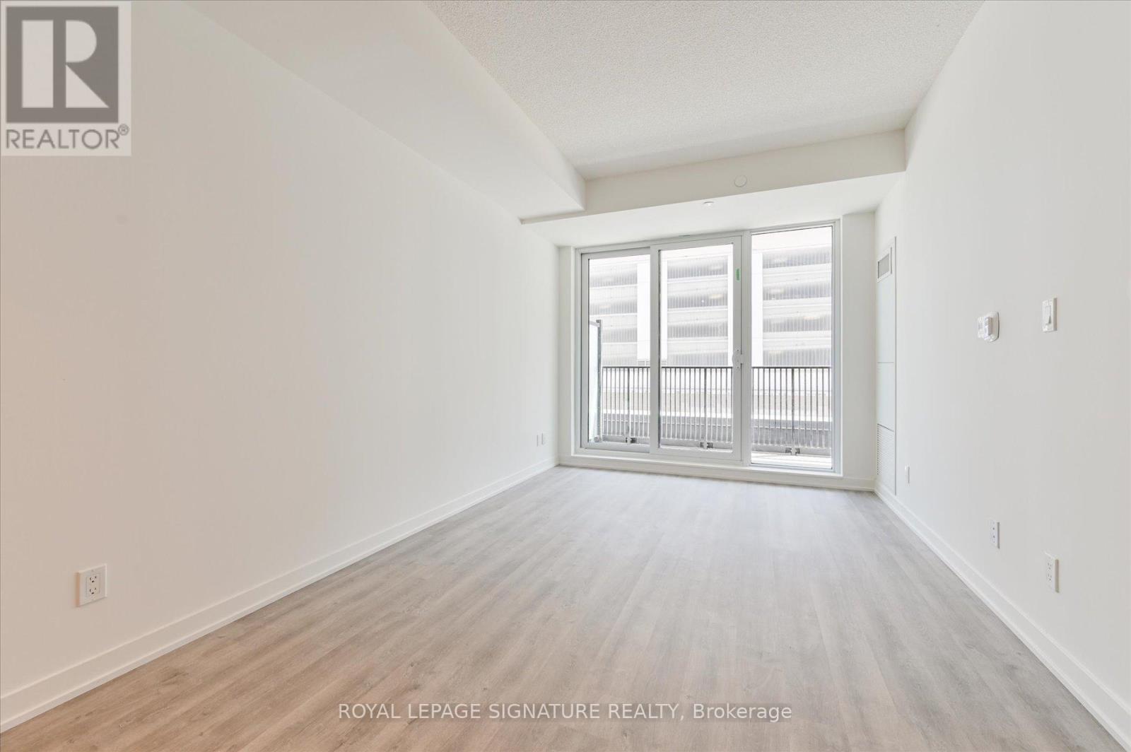 C315 - 38 Simcoe Promenade, Markham, Ontario  L6G 1B3 - Photo 7 - N12547584