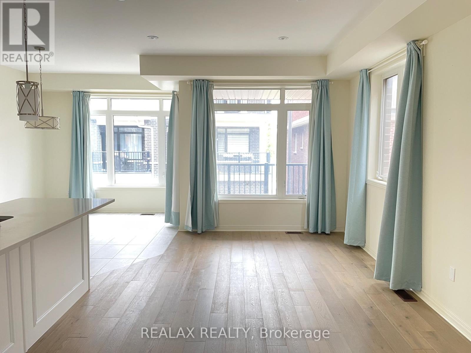 95 William F Bell Parkway, Richmond Hill, Ontario L4S 0K7 - Photo 10 - N12547594