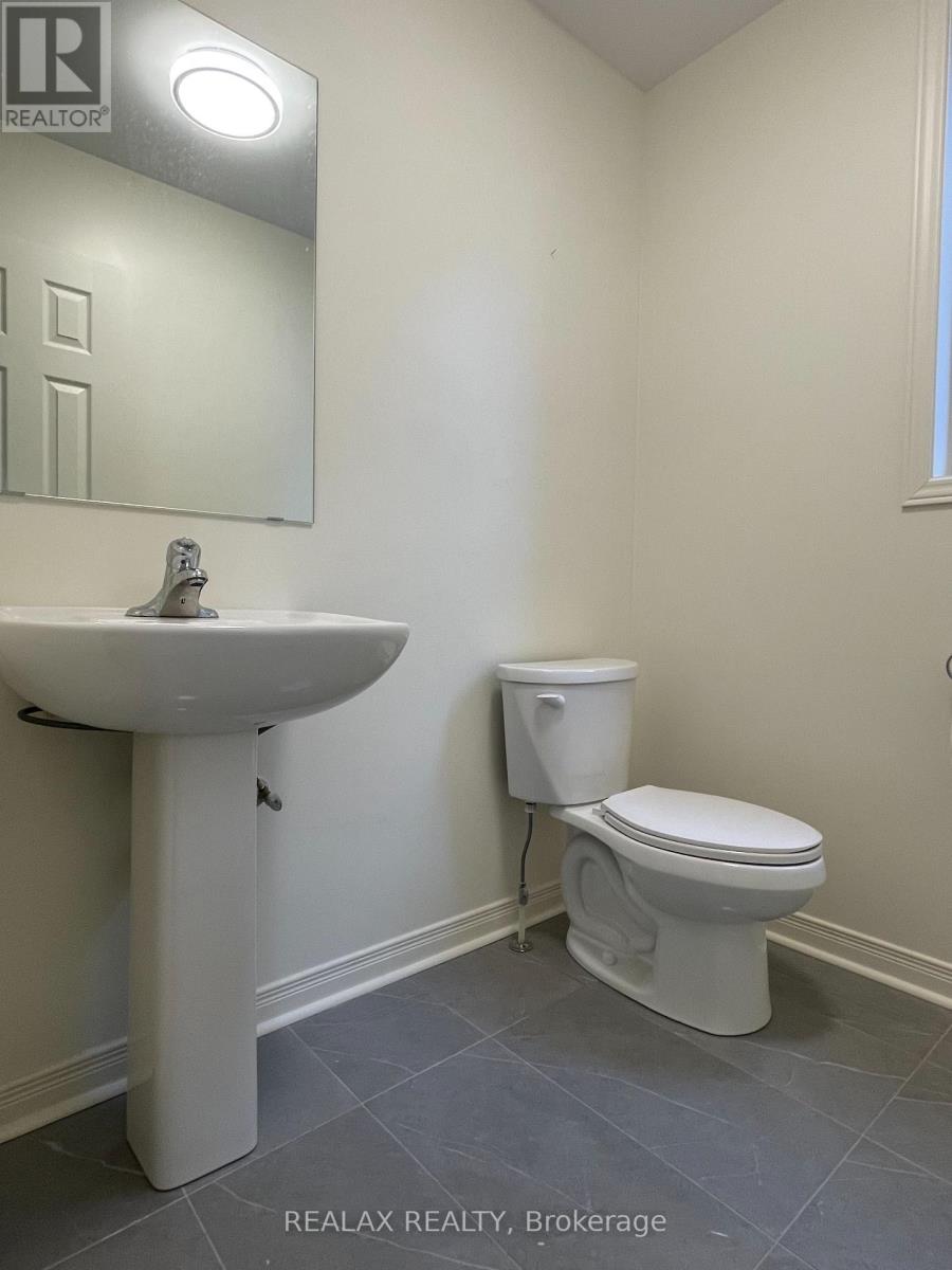 95 William F Bell Parkway, Richmond Hill, Ontario L4S 0K7 - Photo 5 - N12547594