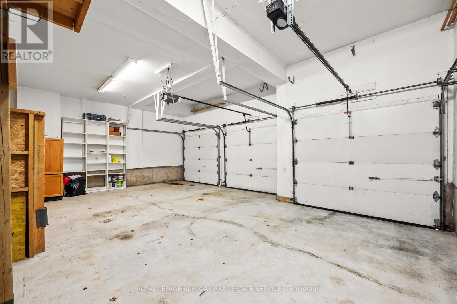 2531 Hogan Court, Burlington, Ontario L7M 4T5 - Photo 19 - W12547532