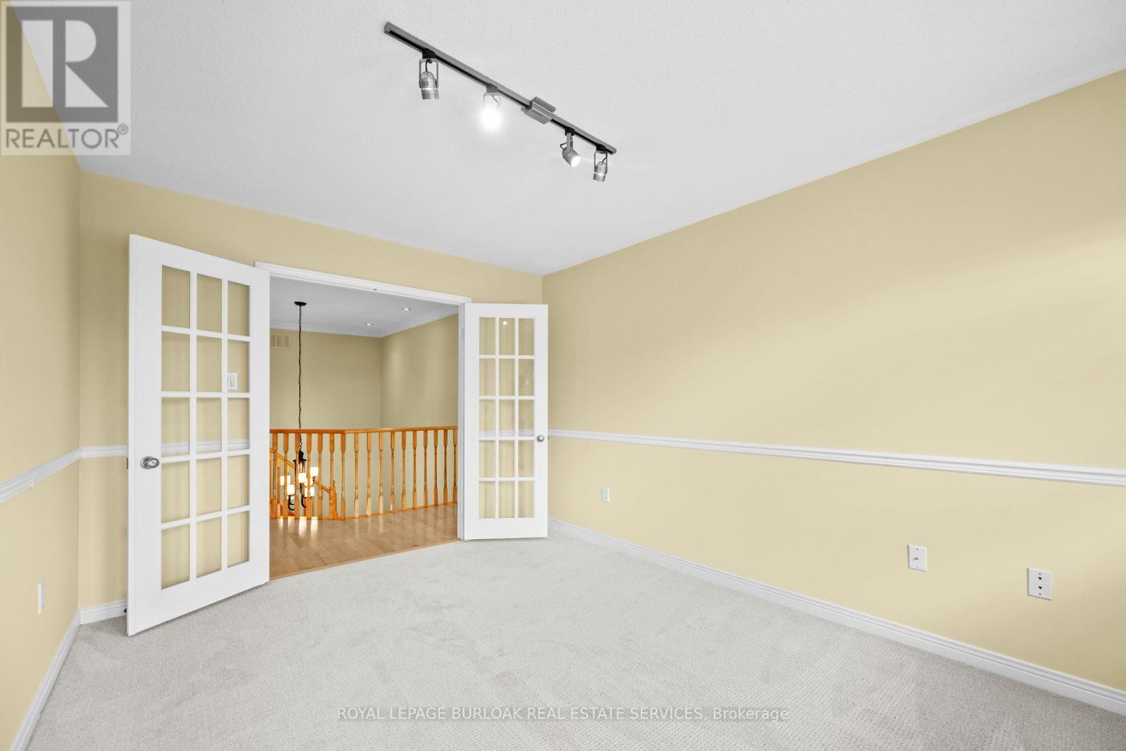 2531 Hogan Court, Burlington, Ontario L7M 4T5 - Photo 29 - W12547532