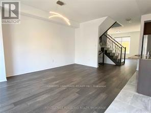 Unit 7 - 2485 Badger Crescent, Oakville, Ontario L6M 5L9 - Photo 4 - W12547554