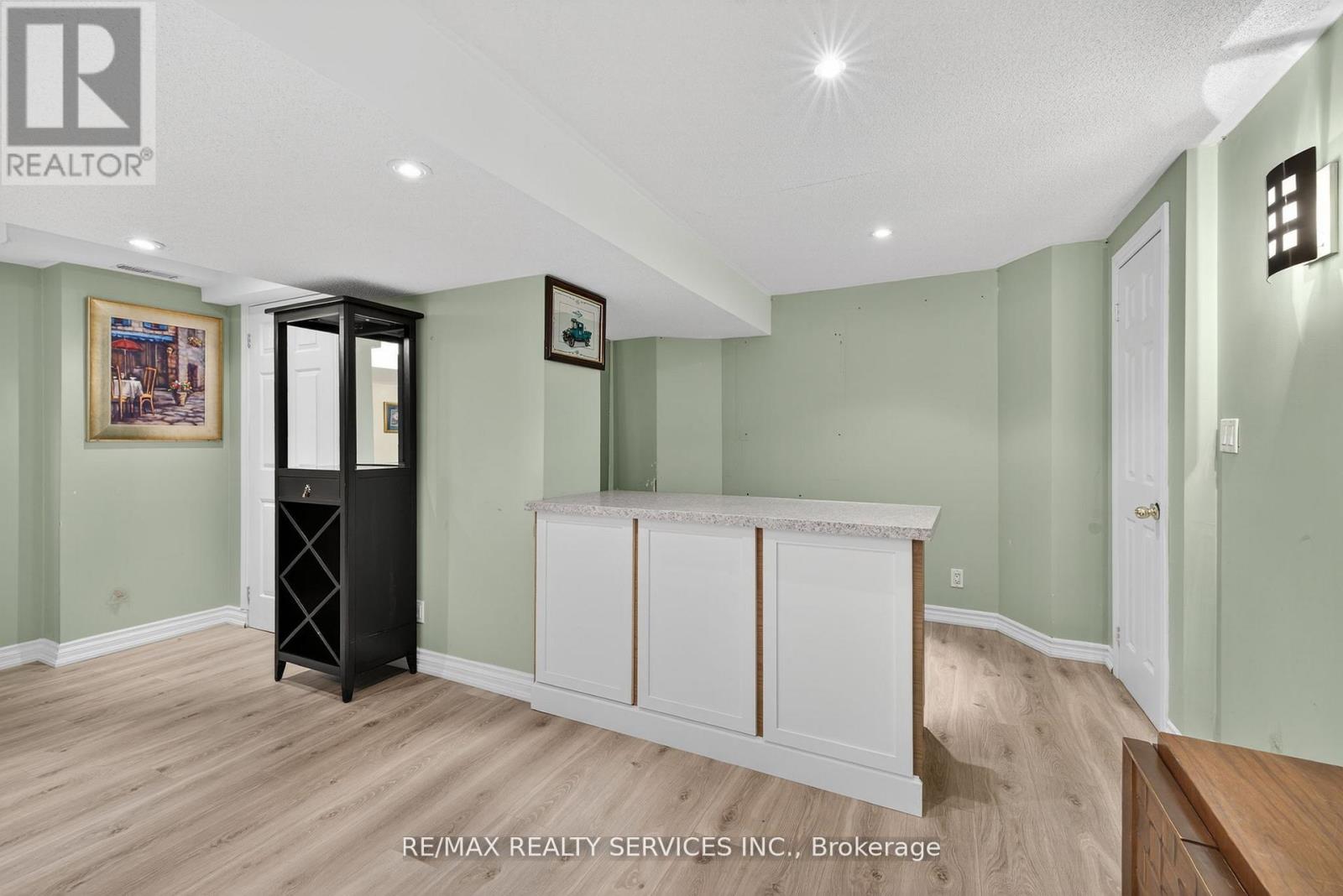 124 Royal Valley Drive, Caledon, Ontario L7C 1A5 - Photo 35 - W12547590