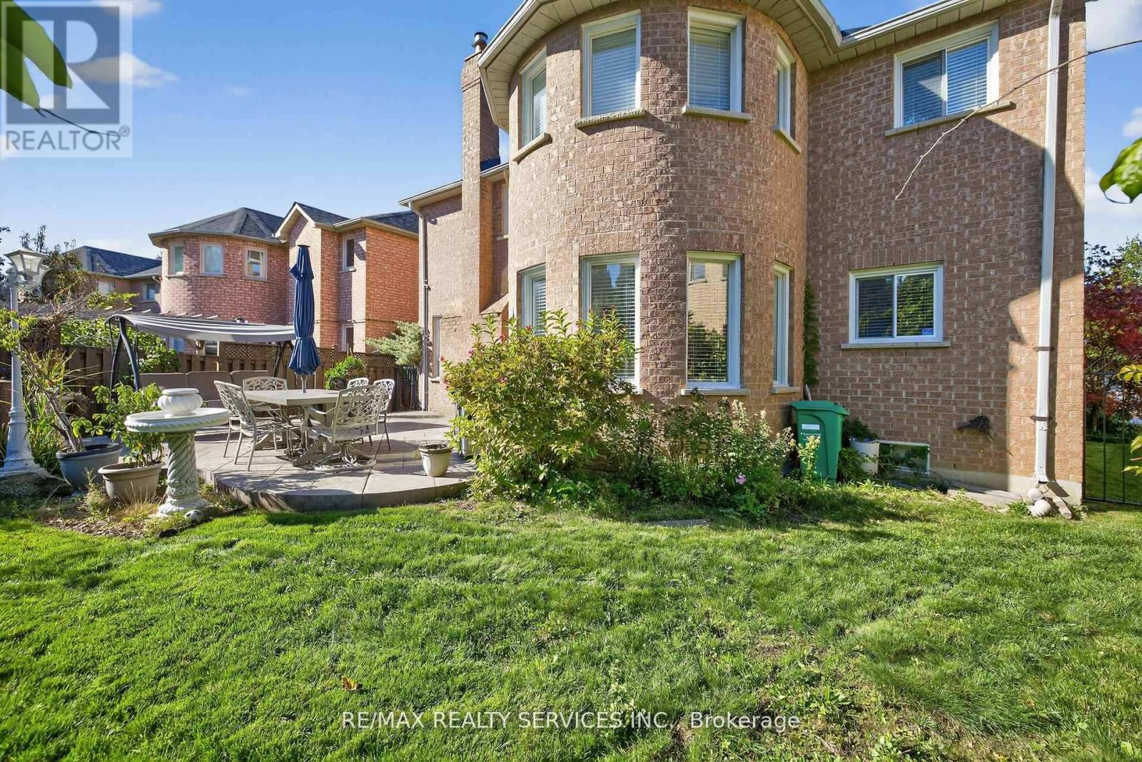 124 Royal Valley Drive, Caledon, Ontario L7C 1A5 - Photo 46 - W12547590