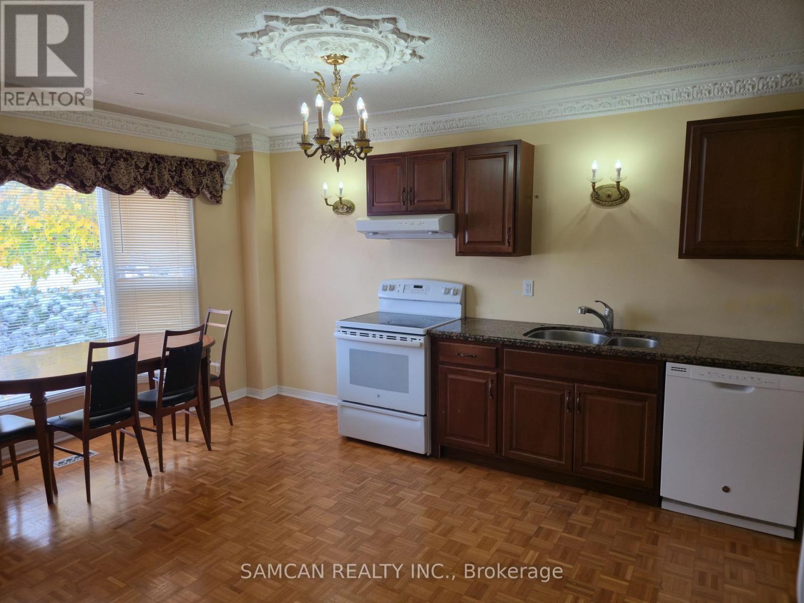 2 - 2470 Wynten Way, Oakville, Ontario L6J 7K8 - Photo 5 - W12547598