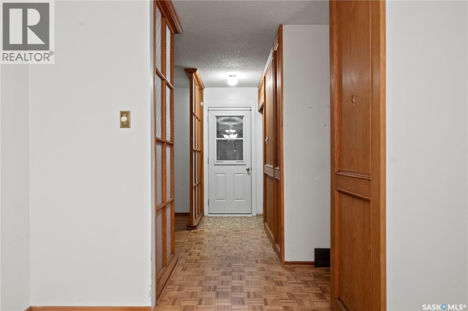 7 Hyde Avenue, Regina, Saskatchewan  S4R 3X8 - Photo 8 - SK023888