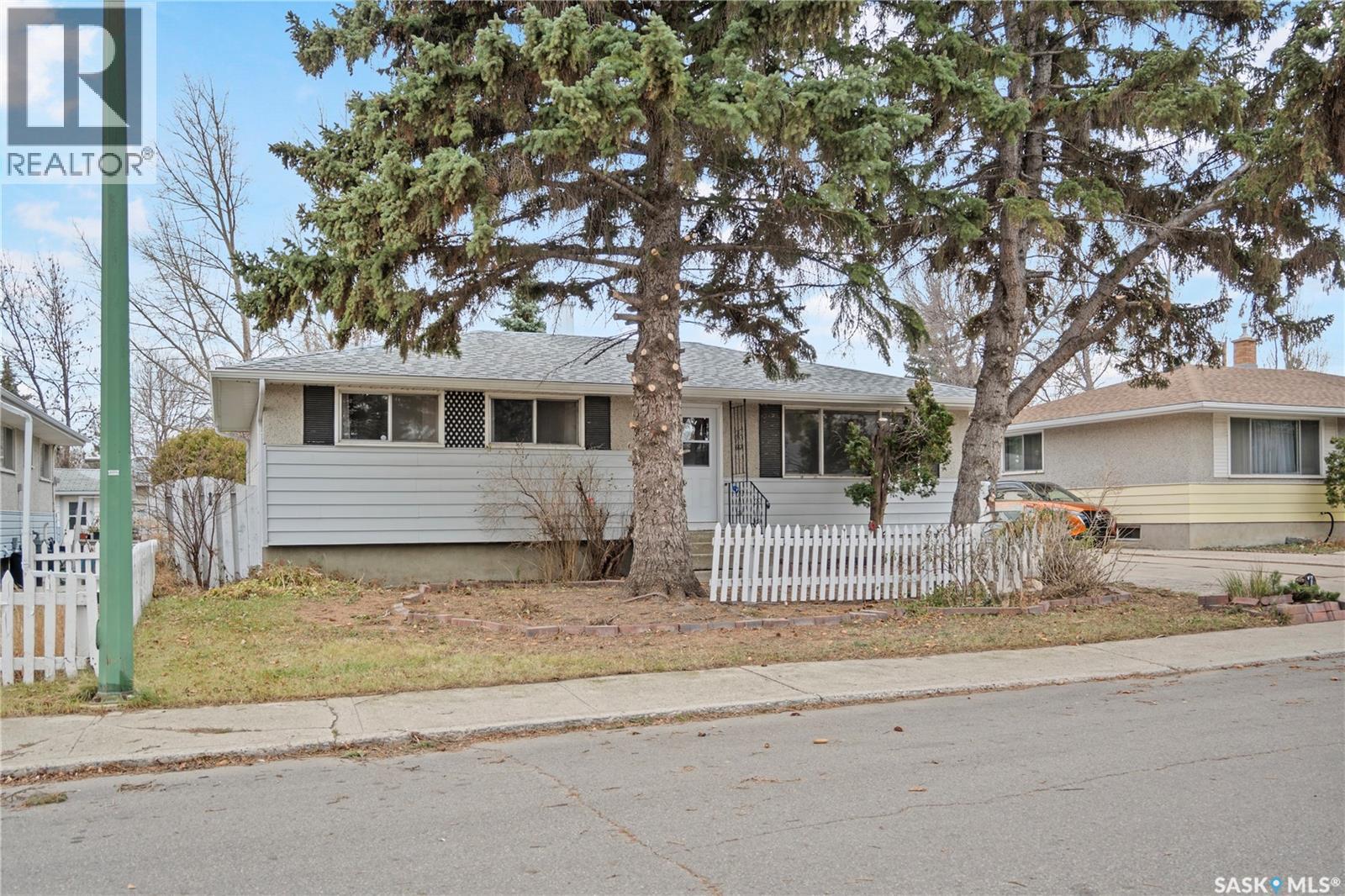 7 Hyde Avenue, Regina, Saskatchewan  S4R 3X8 - Photo 2 - SK023888