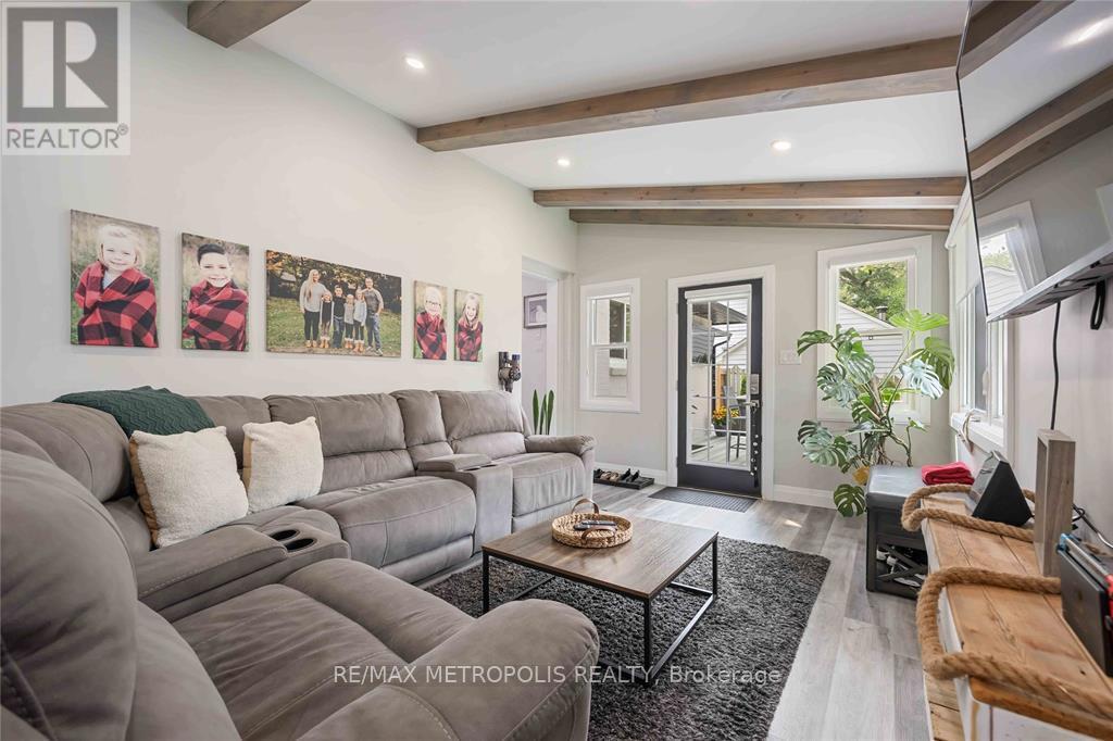 552 Cathcart Boulevard, Sarnia, Ontario  N7V 2N2 - Photo 19 - X12547560