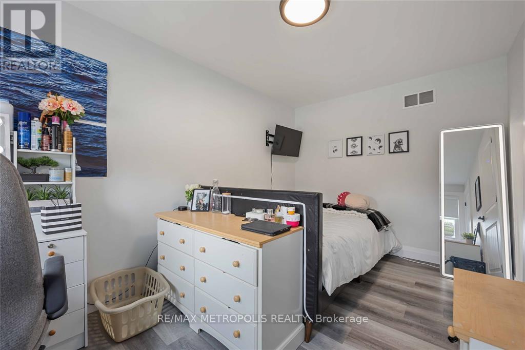 552 Cathcart Boulevard, Sarnia, Ontario  N7V 2N2 - Photo 25 - X12547560