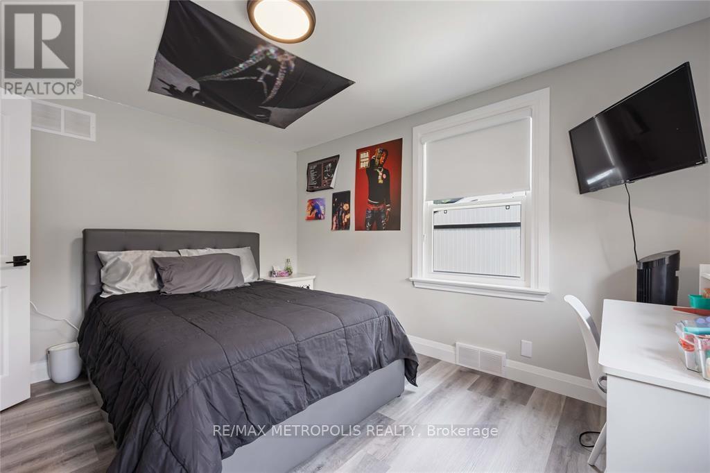 552 Cathcart Boulevard, Sarnia, Ontario  N7V 2N2 - Photo 27 - X12547560