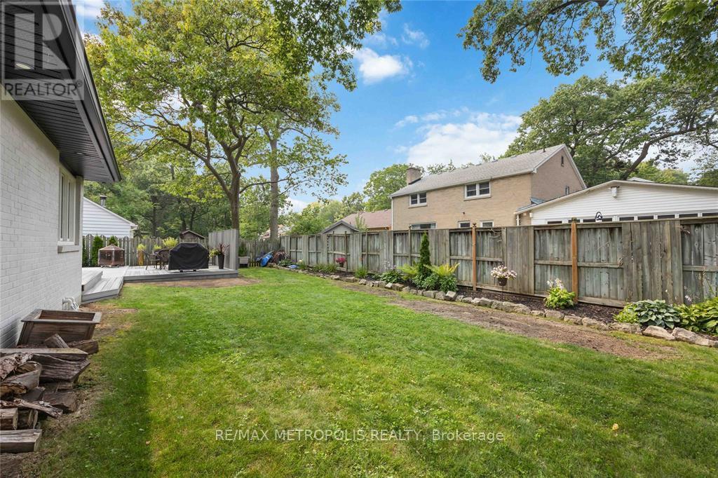 552 Cathcart Boulevard, Sarnia, Ontario  N7V 2N2 - Photo 38 - X12547560