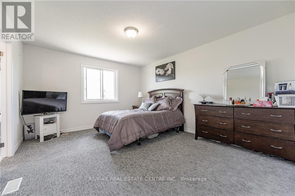 198 Jacob Street, East Zorra-Tavistock, Ontario  N0B 2R0 - Photo 17 - X12547580