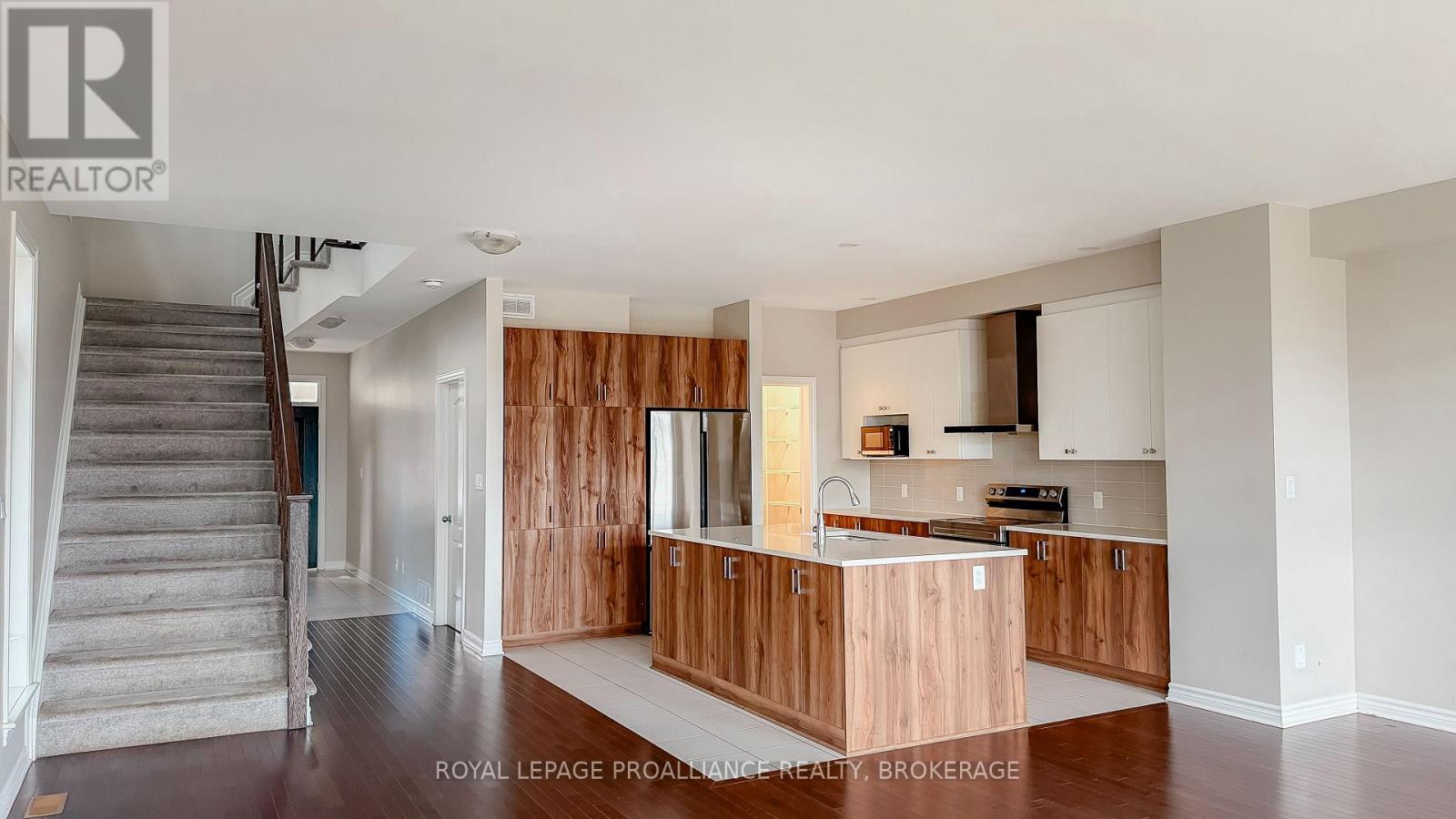 1388 Monarch Drive, Kingston, Ontario  K7P 0S1 - Photo 8 - X12544454