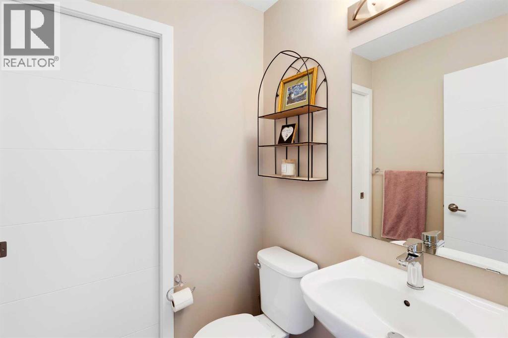 202, 110 Redstone Walk Ne, Calgary, Alberta  T3M 1M6 - Photo 13 - A2264074