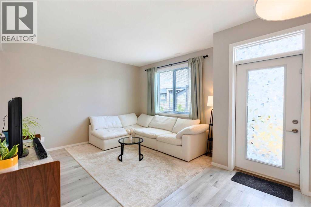 202, 110 Redstone Walk Ne, Calgary, Alberta  T3M 1M6 - Photo 12 - A2264074