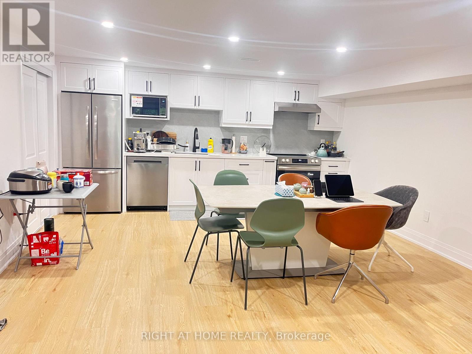 Lower Unit 2 - 7 Warlock Crescent, Toronto, Ontario  M2K 2H8 - Photo 12 - C12545436