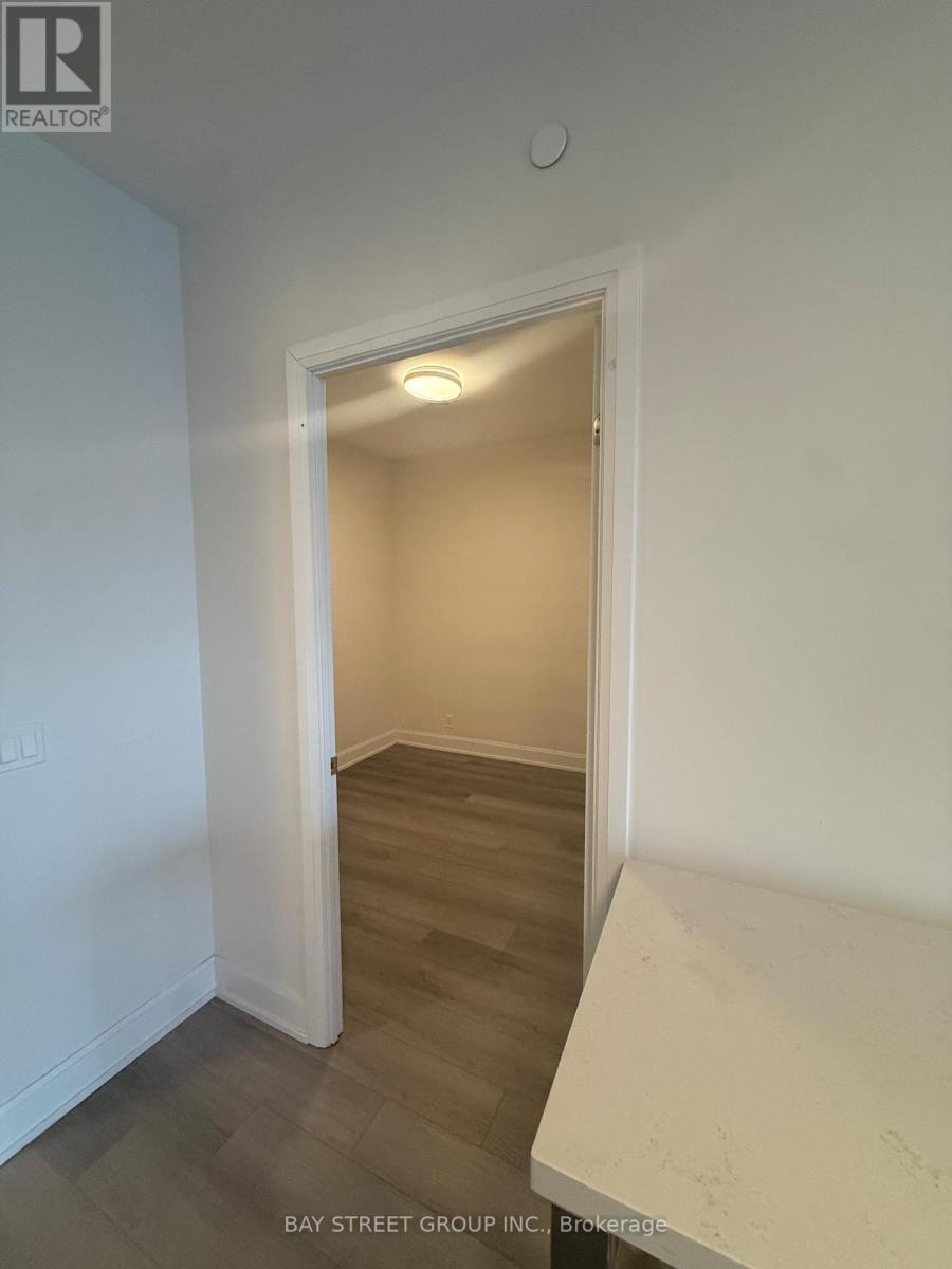 921 - 38 Water Walk Drive, Markham, Ontario  L3R 6M8 - Photo 8 - N12547610