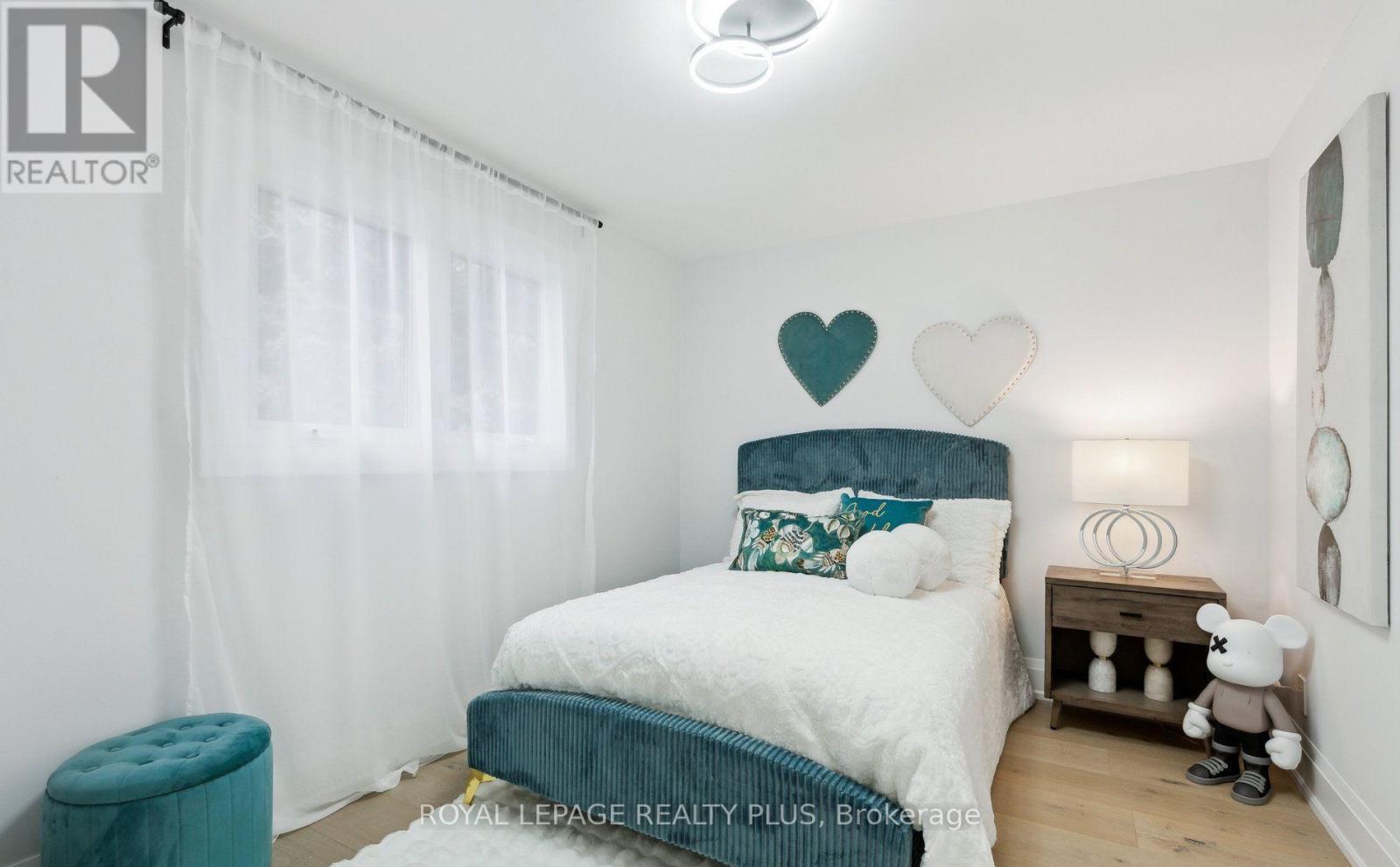 4344 Dallas Court, Mississauga, Ontario  L4W 4G7 - Photo 24 - W12547600